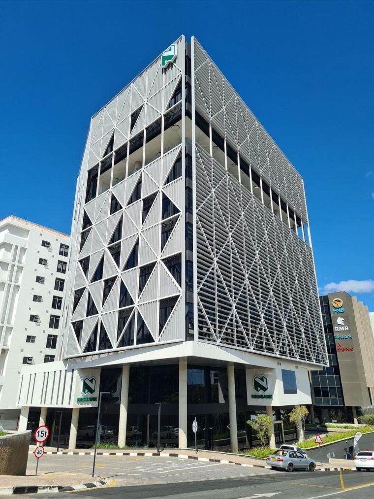 NedBank Head Office — деловой центр Виндхука
